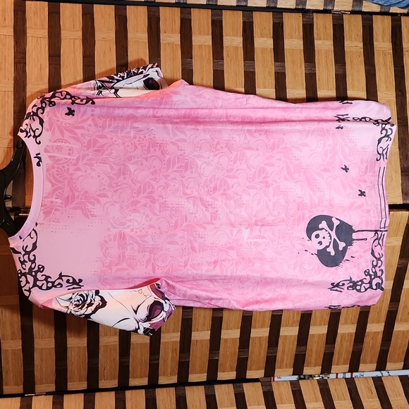 NIB! Pink Skeleton print stretch top - Picture 4 of 8